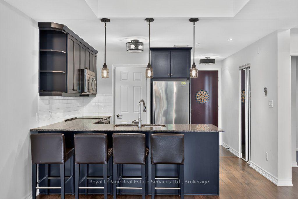 Photo 11 of Unit 201, 70 Stewart Street, Oakville, Central — HOMEH