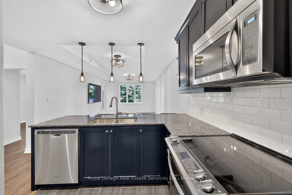 Photo 13 of Unit 201, 70 Stewart Street, Oakville, Central — HOMEH