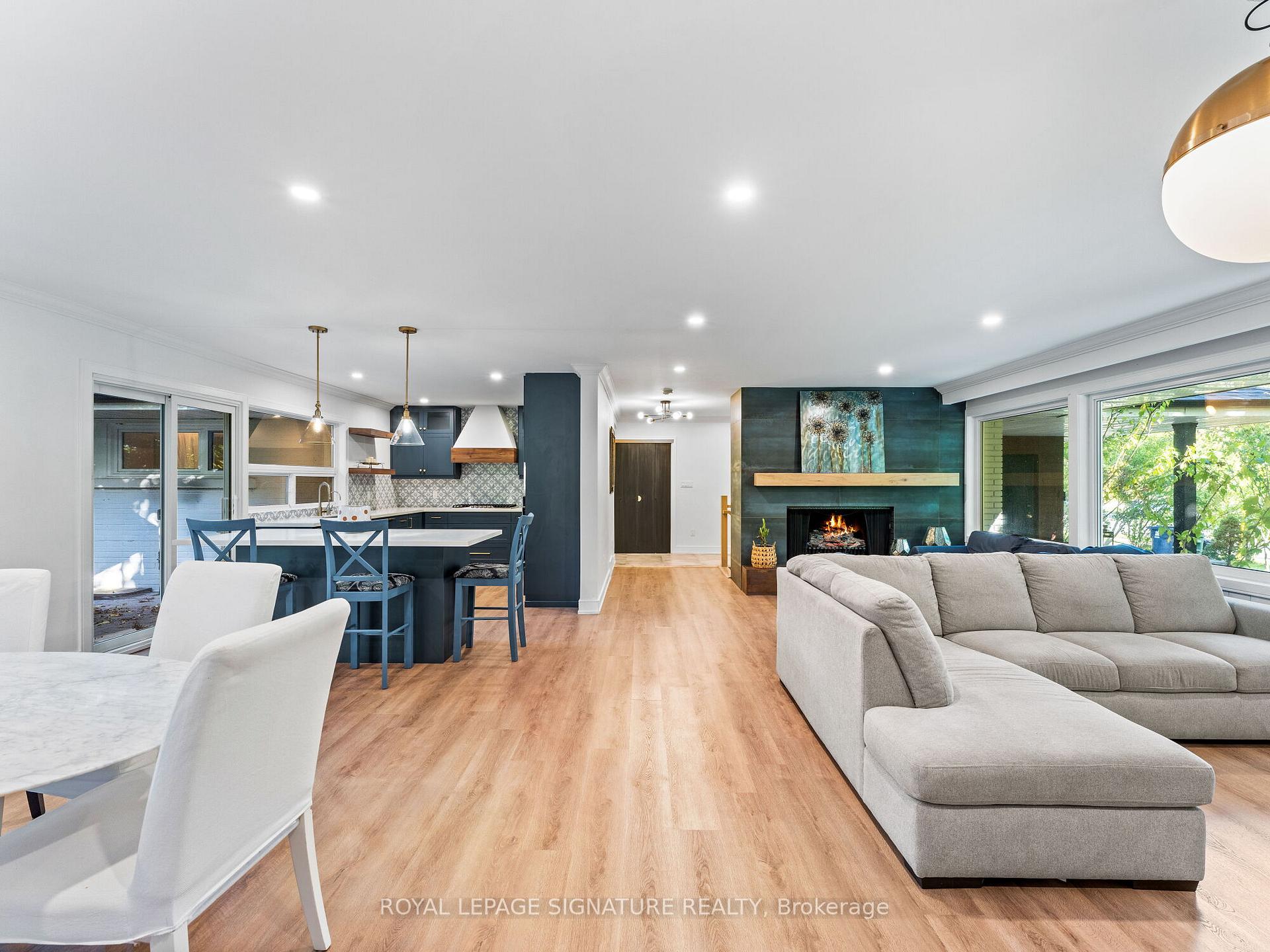 Photo 4 of 1620 Islington Avenue, Etobicoke, Princess-Rosethorn — HOMEH