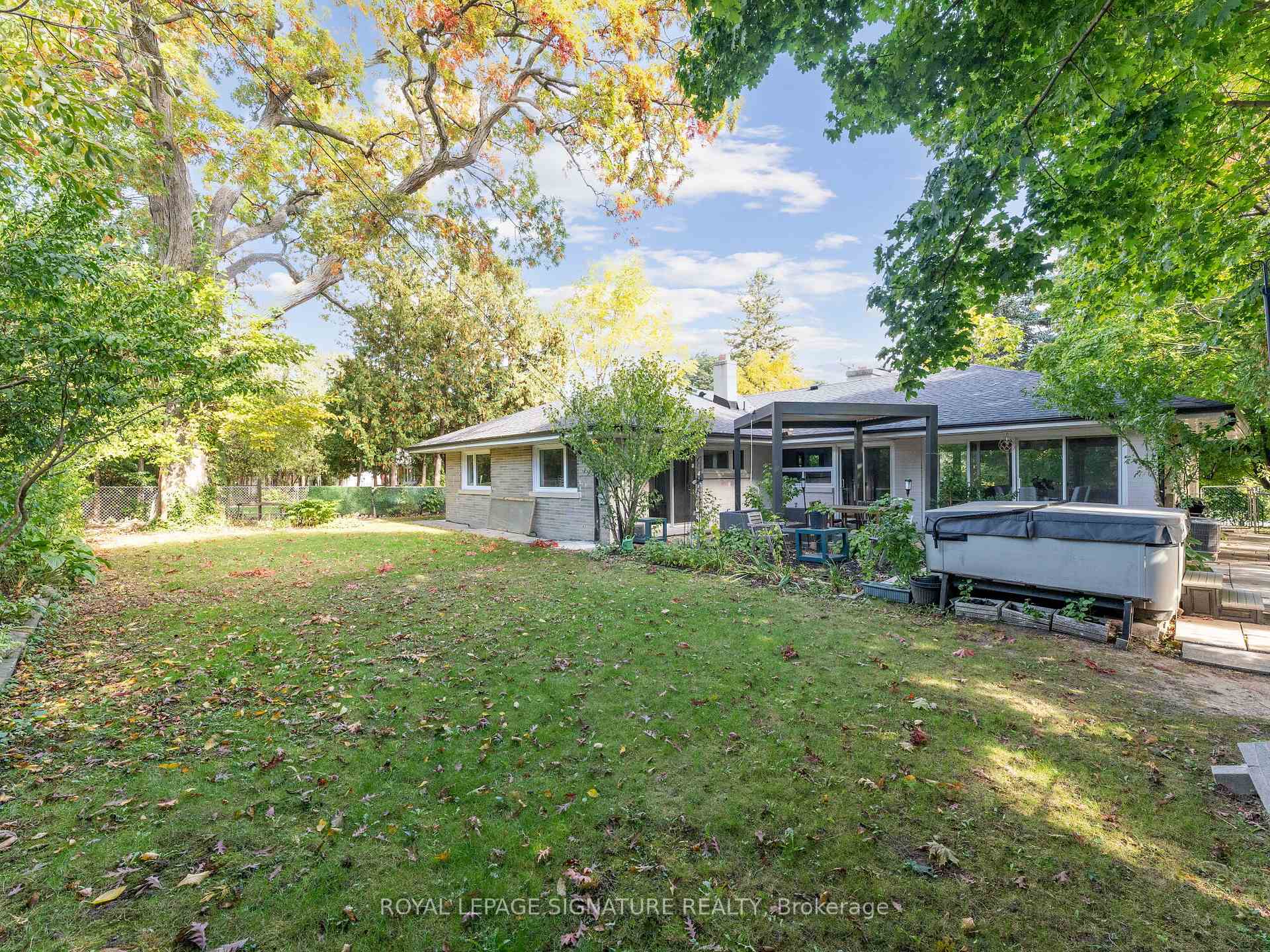 Photo 39 of 1620 Islington Avenue, Etobicoke, Princess-Rosethorn — HOMEH