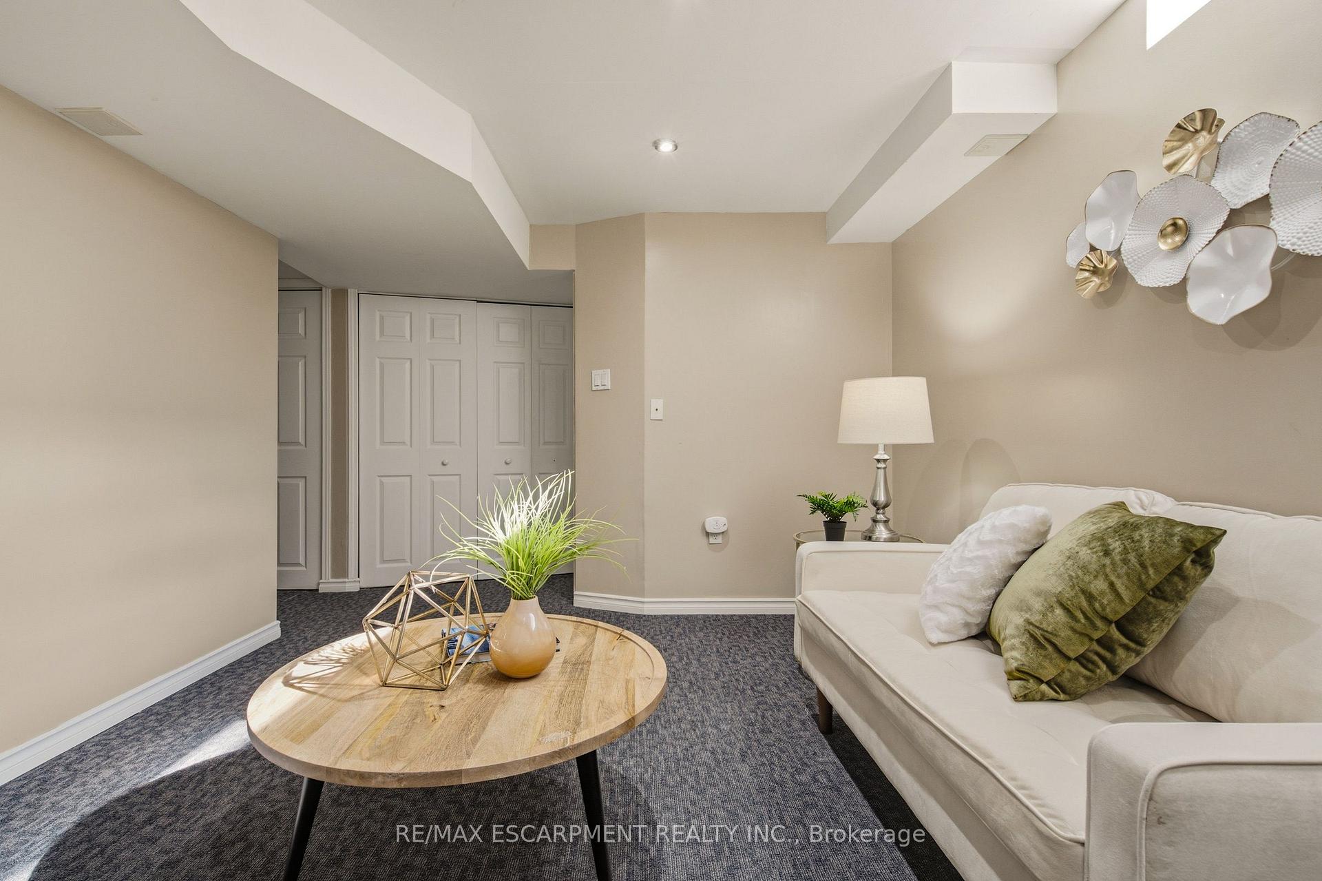 Photo 16 of 54 Duncan Avenue, Brantford, Empire — HOMEH