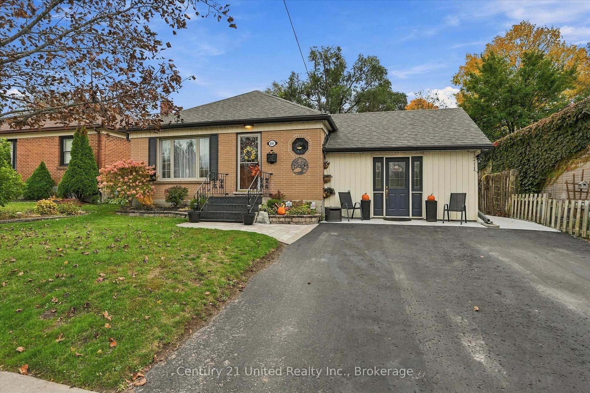 Photo 3 of 151 Elizabeth Avenue, Peterborough, Northcrest Ward 5 — HOMEH
