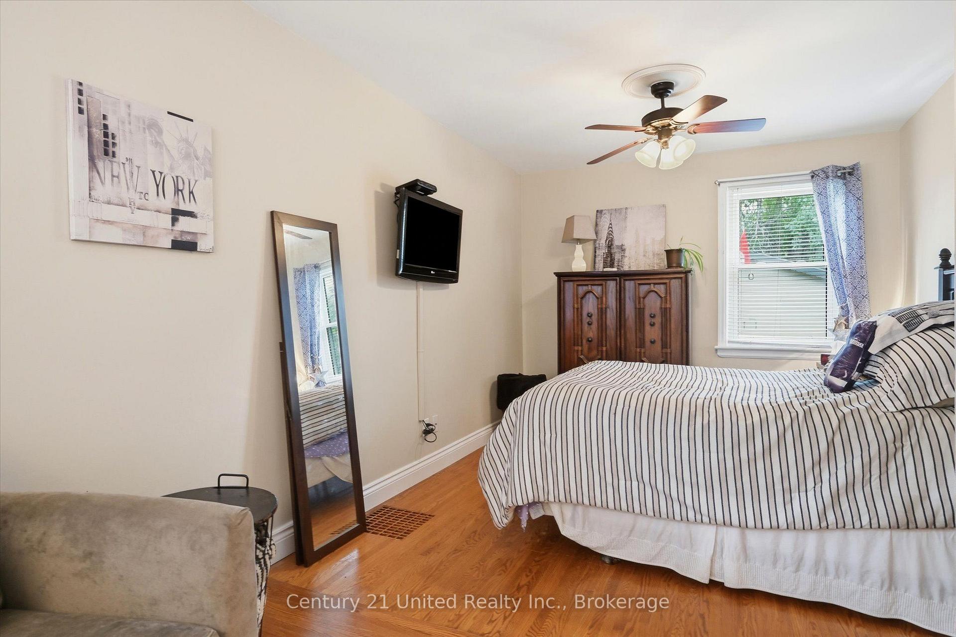 Photo 21 of 151 Elizabeth Avenue, Peterborough, Northcrest Ward 5 — HOMEH