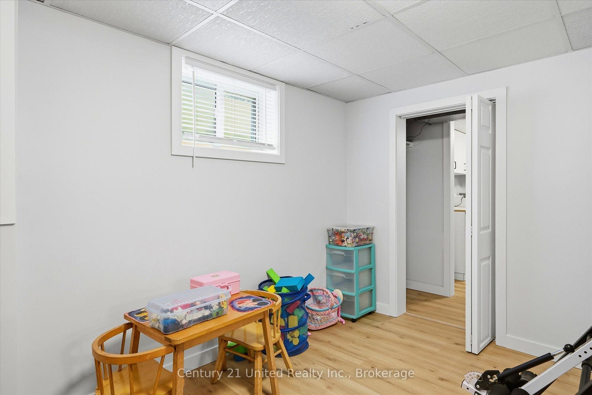 Photo 34 of 151 Elizabeth Avenue, Peterborough, Northcrest Ward 5 — HOMEH