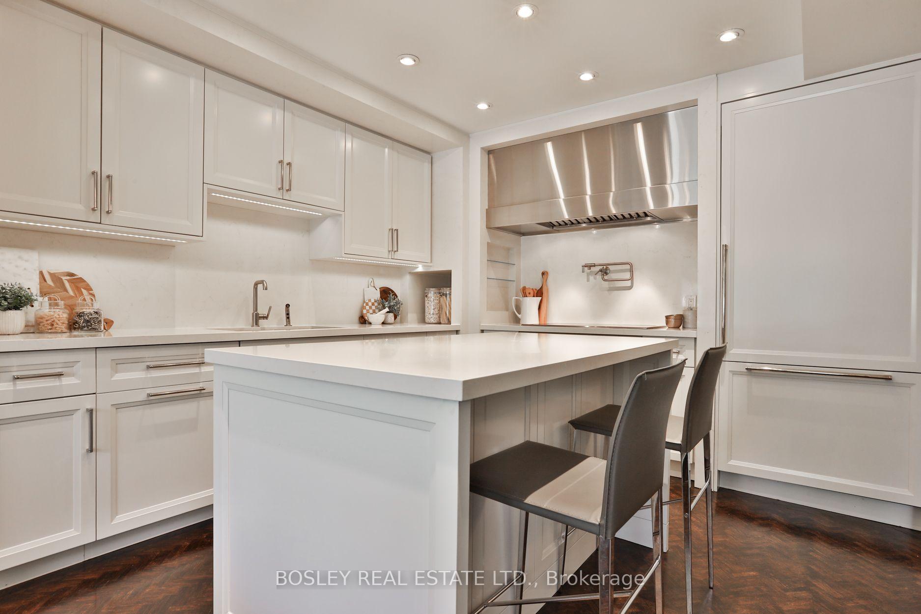 Photo 7 of Unit 101, 4 Lowther Avenue, Toronto, The Annex — HOMEH
