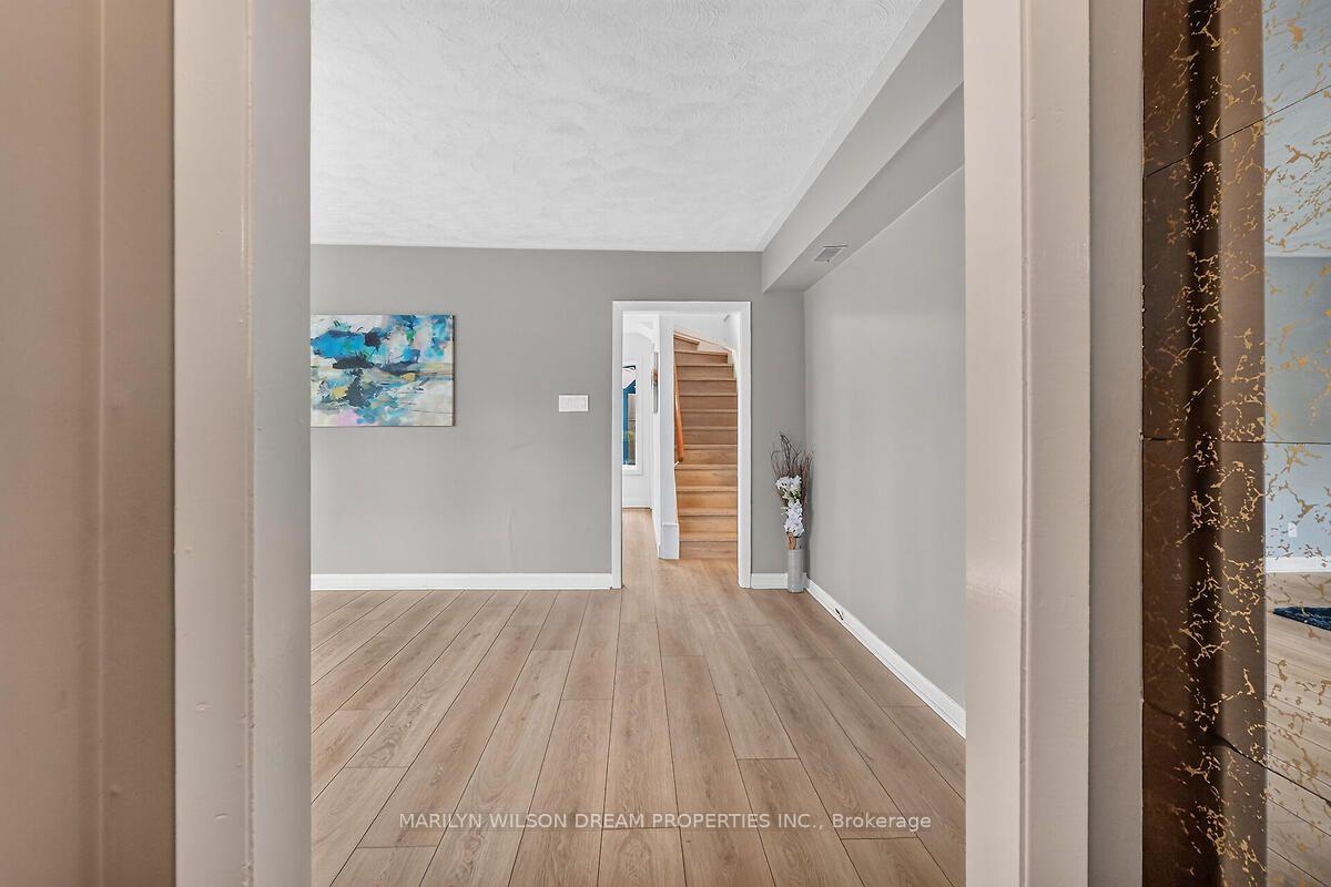 Photo 5 of 121 St Laurent Boulevard, Ottawa, Manor Park — HOMEH