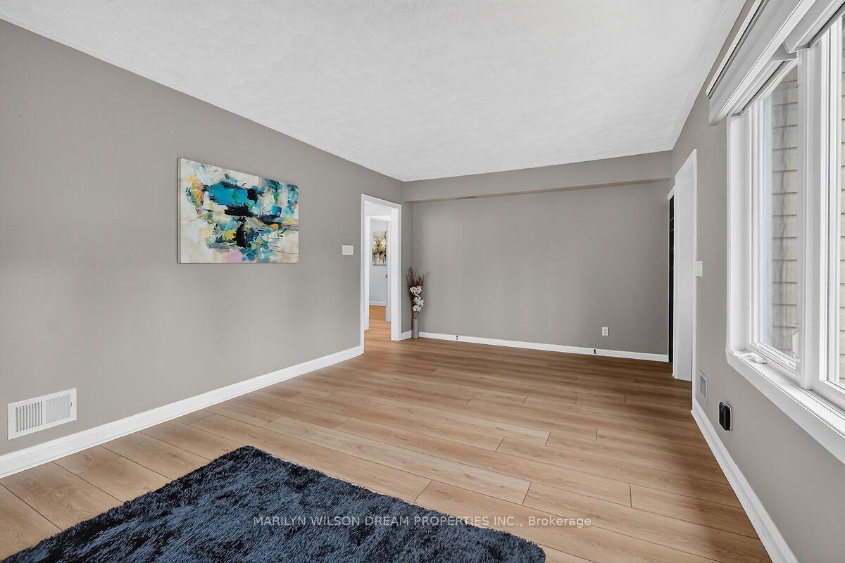 Photo 8 of 121 St Laurent Boulevard, Ottawa, Manor Park — HOMEH
