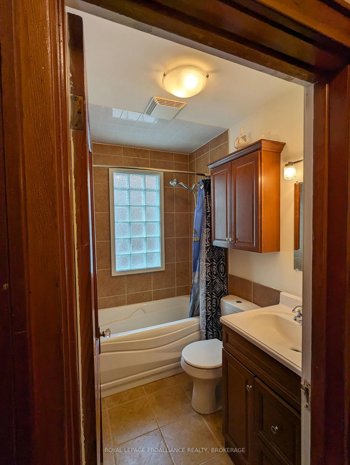 Photo 15 of 51 Dundas Street, Kingston, Central City East — HOMEH