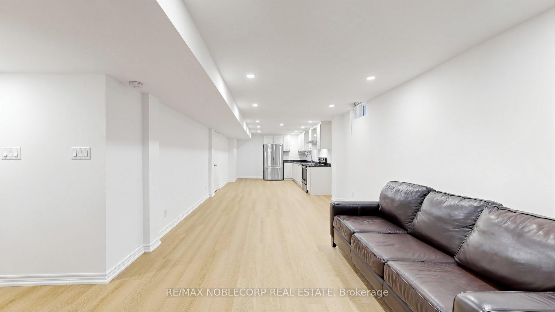 Photo 8 of Unit Lower, 103 Longhouse Street, Vaughan, East Woodbridge — HOMEH