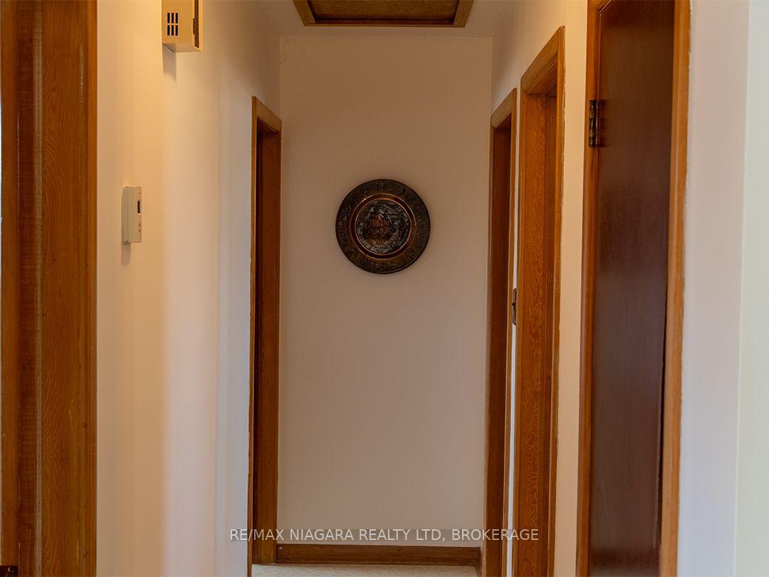 Photo 12 of 109 Hampton Avenue, Port Colborne, Sugarloaf — HOMEH