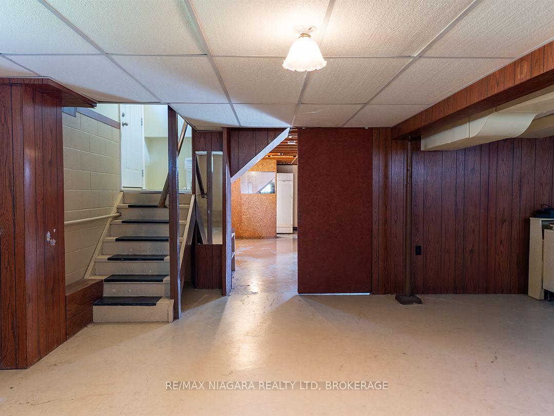 Photo 19 of 109 Hampton Avenue, Port Colborne, Sugarloaf — HOMEH