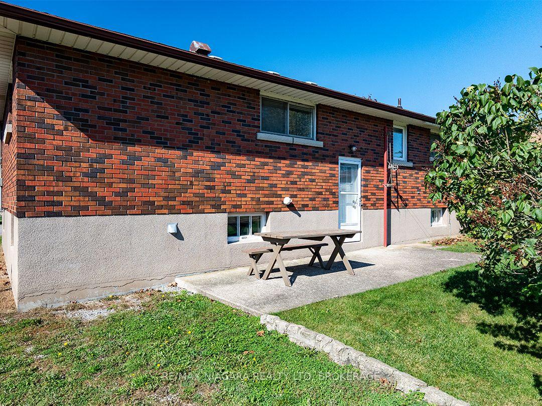 Photo 27 of 109 Hampton Avenue, Port Colborne, Sugarloaf — HOMEH