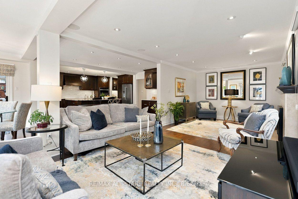 Photo 15 of 18 Ranger Court, Markham, Sherwood-Amberglen — HOMEH