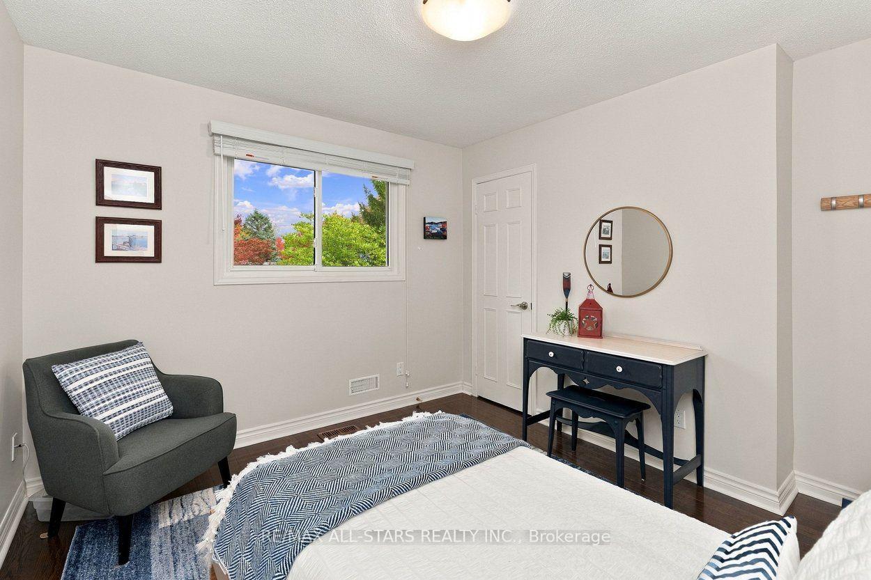 Photo 29 of 18 Ranger Court, Markham, Sherwood-Amberglen — HOMEH