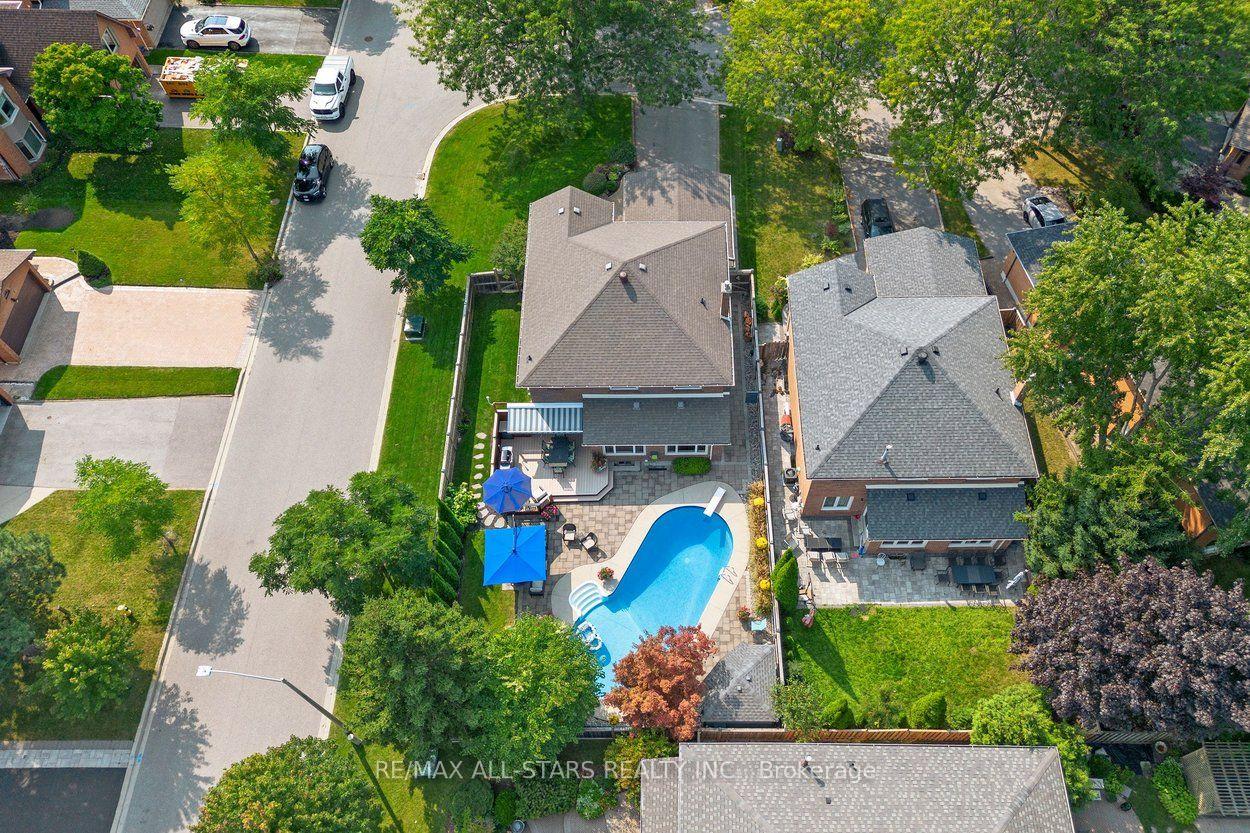Photo 47 of 18 Ranger Court, Markham, Sherwood-Amberglen — HOMEH