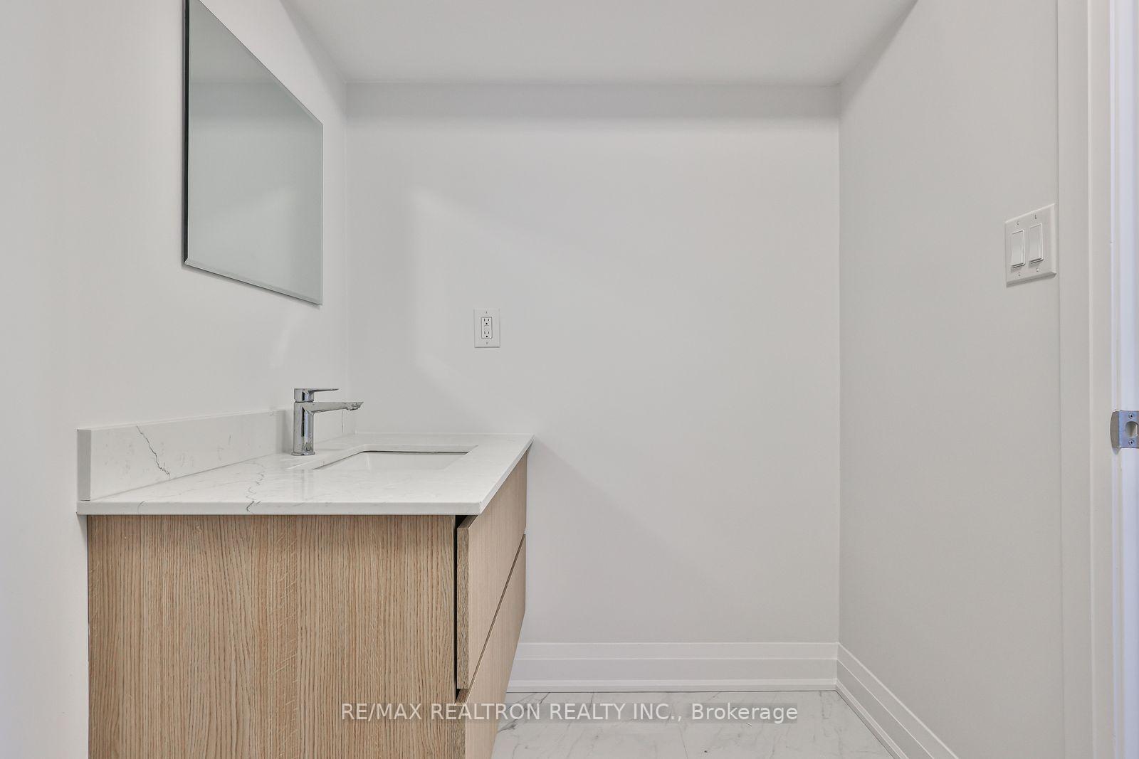 Photo 15 of 101 Sophia St W Street, Barrie, Queen's Park — HOMEH