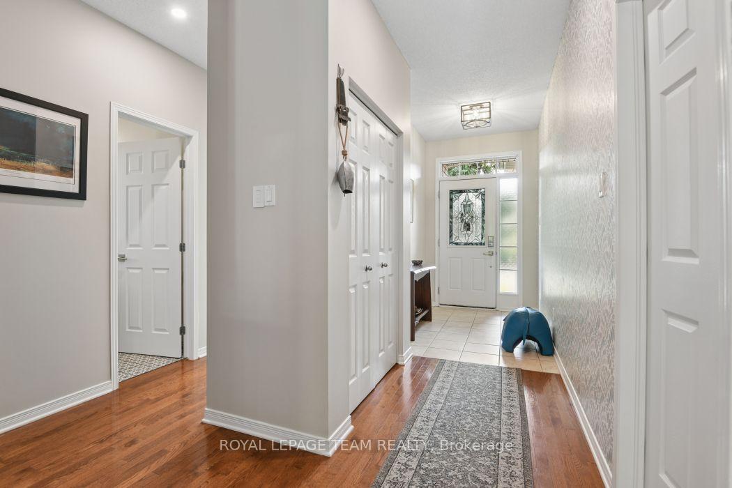Photo 6 of 934 Burwash Landing, Ottawa, Kanata - Morgan's Grant/South March — HOMEH