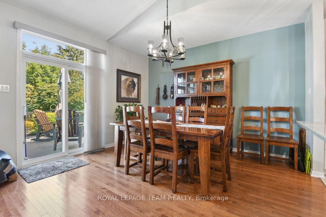 Photo 12 of 934 Burwash Landing, Ottawa, Kanata - Morgan's Grant/South March — HOMEH
