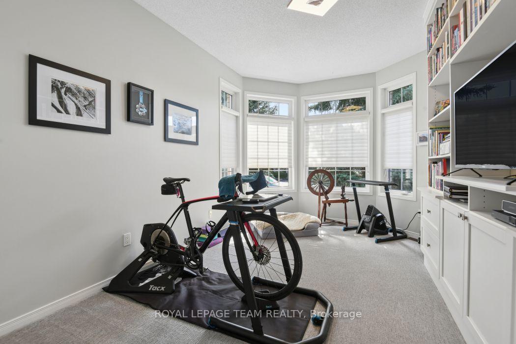 Photo 20 of 934 Burwash Landing, Ottawa, Kanata - Morgan's Grant/South March — HOMEH