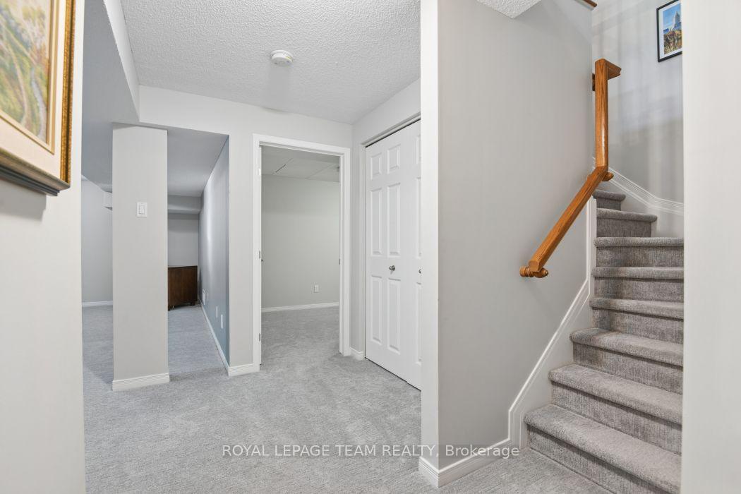 Photo 25 of 934 Burwash Landing, Ottawa, Kanata - Morgan's Grant/South March — HOMEH