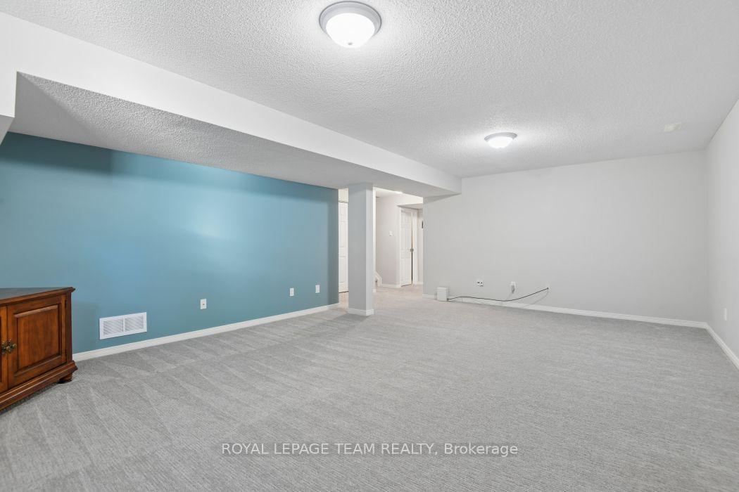 Photo 27 of 934 Burwash Landing, Ottawa, Kanata - Morgan's Grant/South March — HOMEH