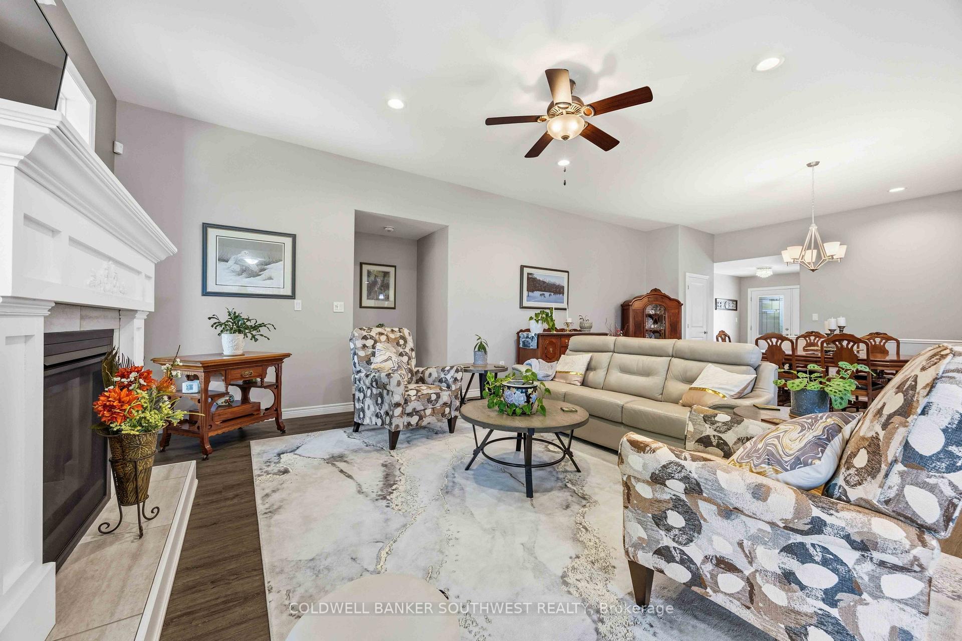 Photo 12 of 212 Basquiat Crescent, Sarnia — HOMEH