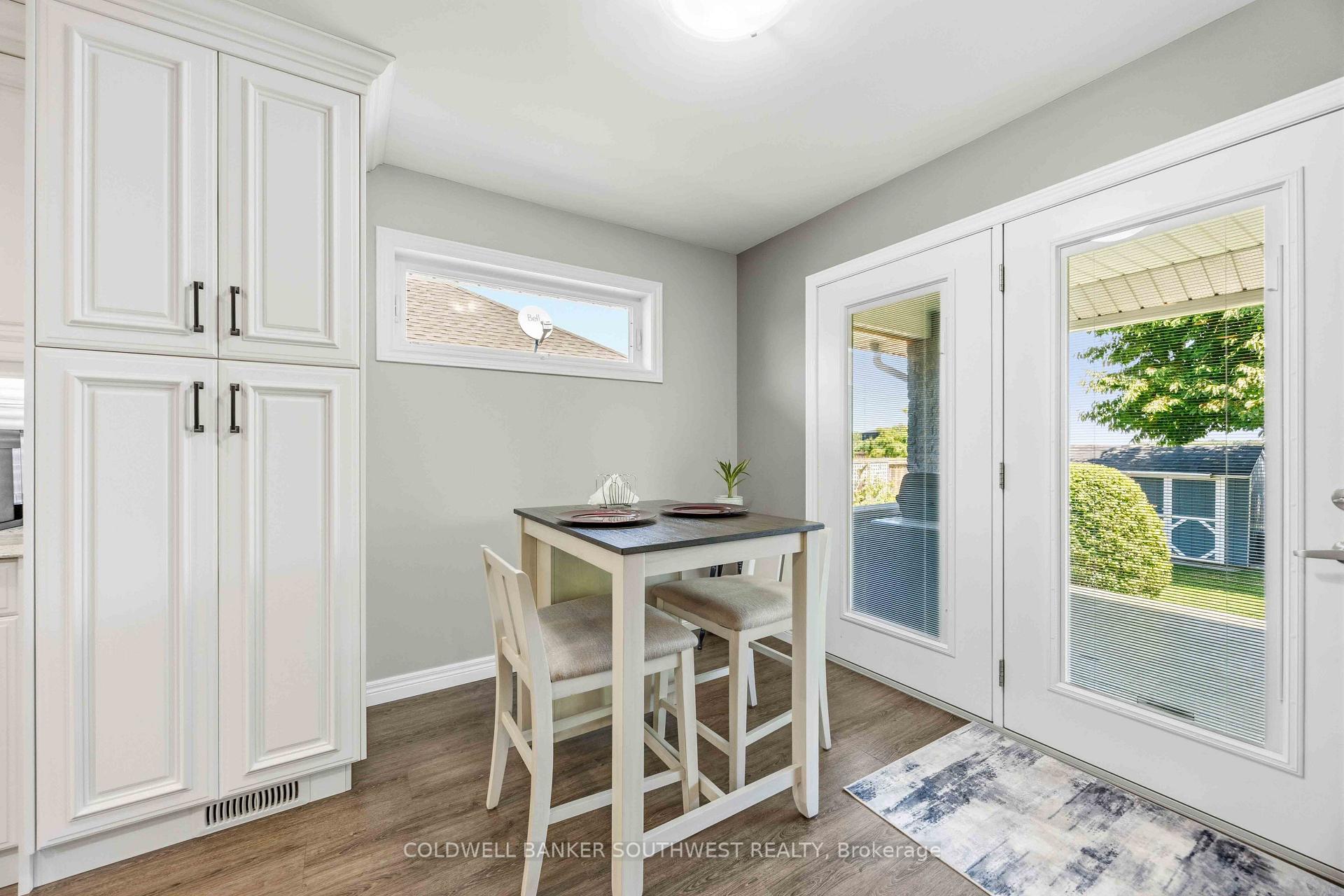 Photo 14 of 212 Basquiat Crescent, Sarnia — HOMEH