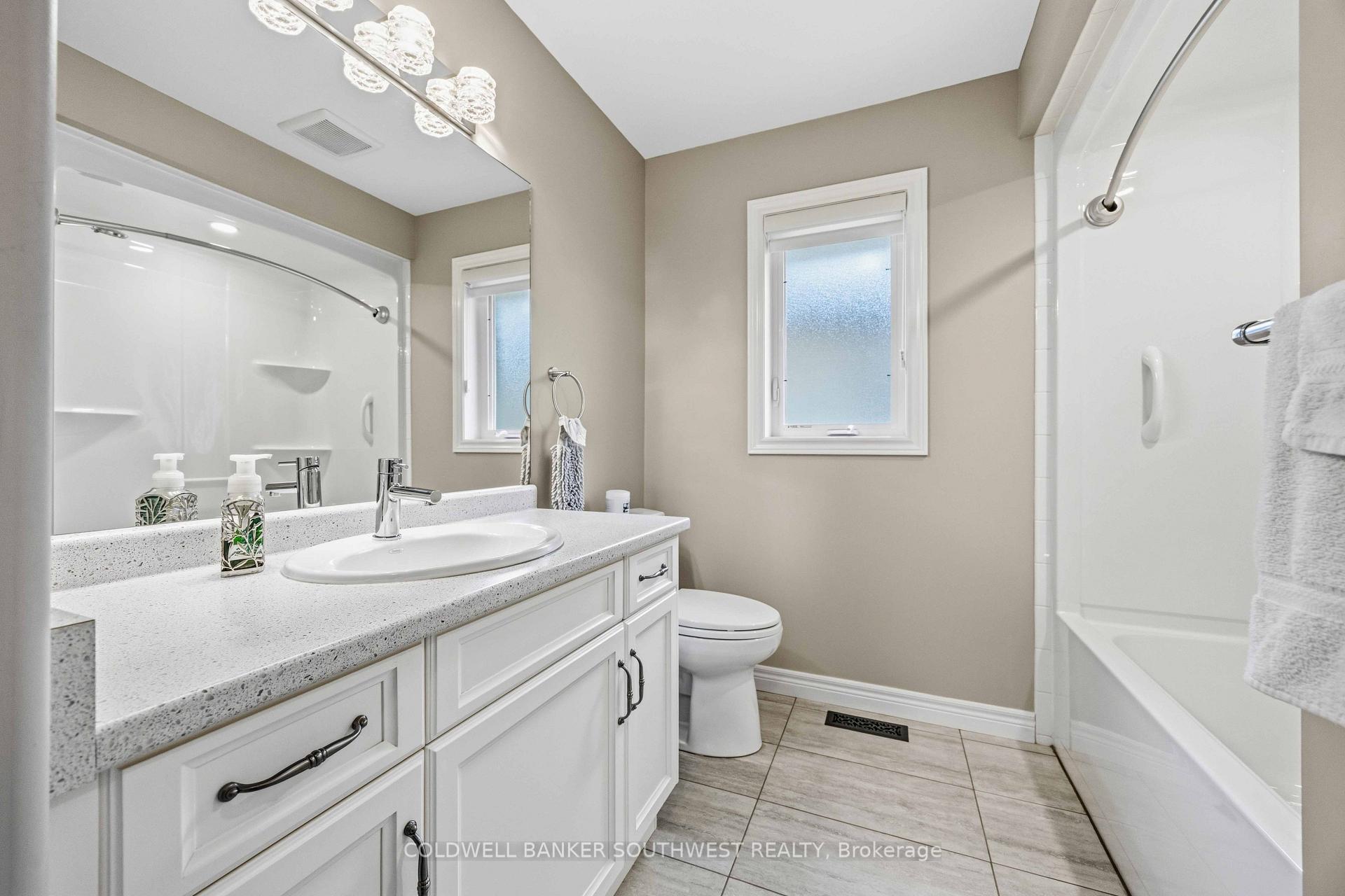 Photo 24 of 212 Basquiat Crescent, Sarnia — HOMEH
