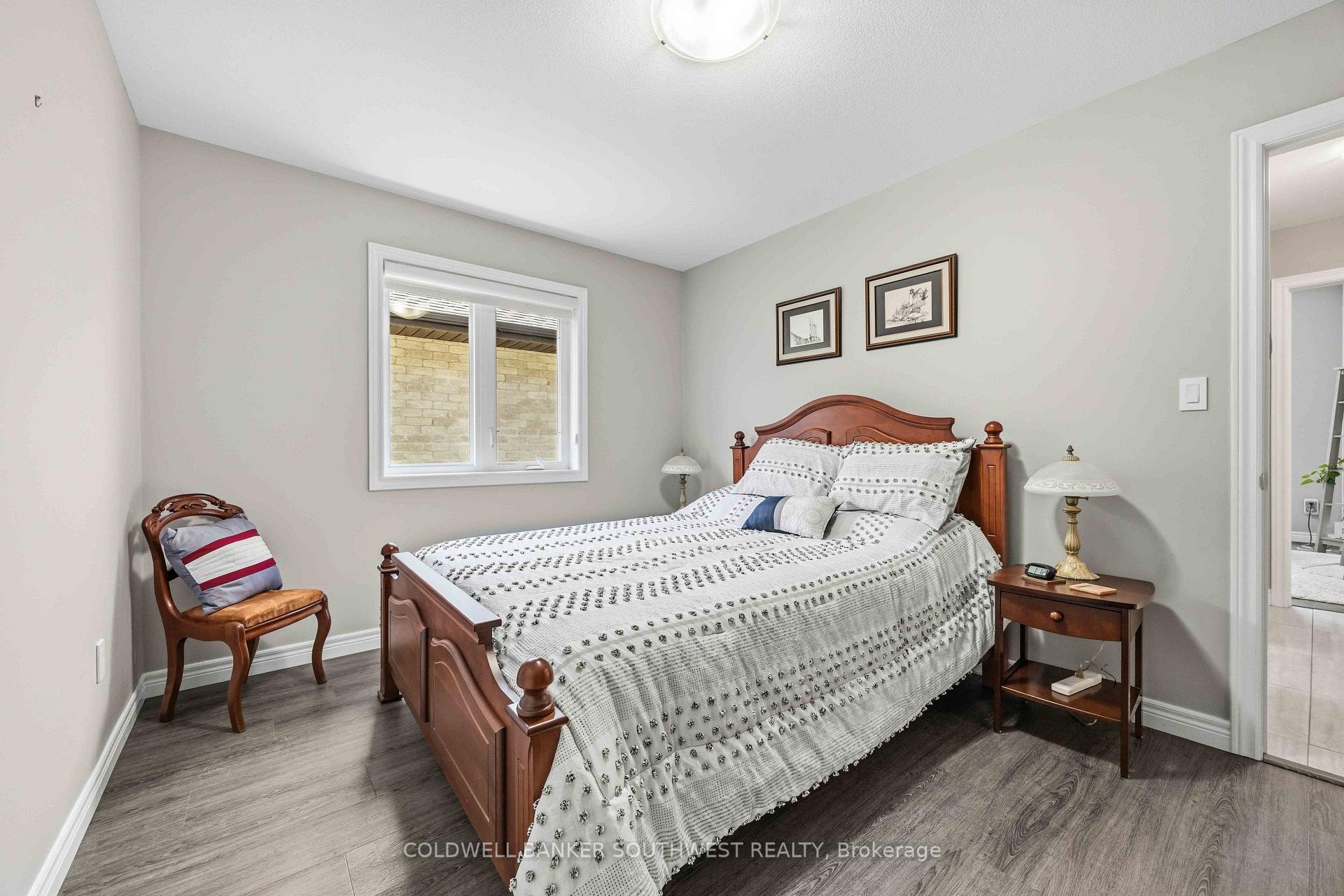 Photo 26 of 212 Basquiat Crescent, Sarnia — HOMEH