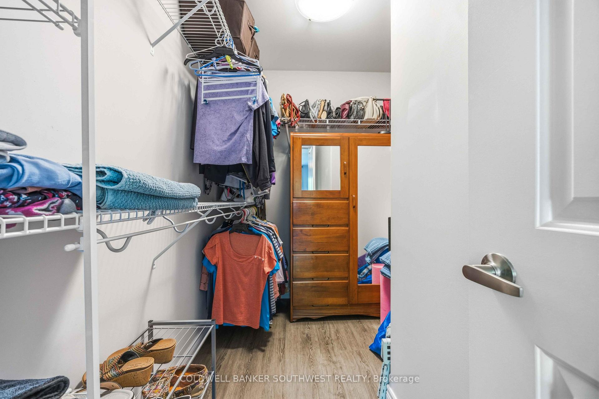 Photo 30 of 212 Basquiat Crescent, Sarnia — HOMEH