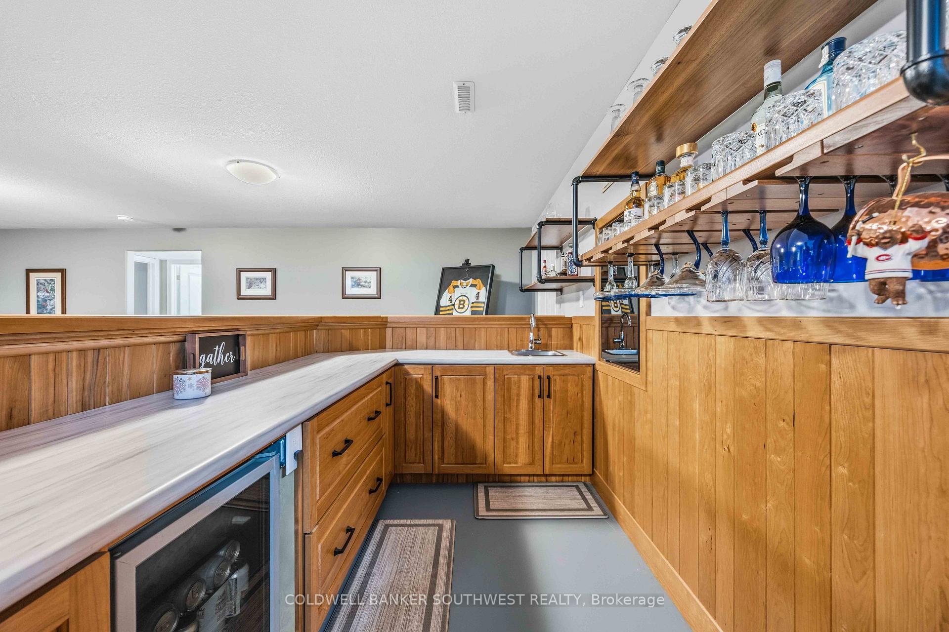 Photo 33 of 212 Basquiat Crescent, Sarnia — HOMEH