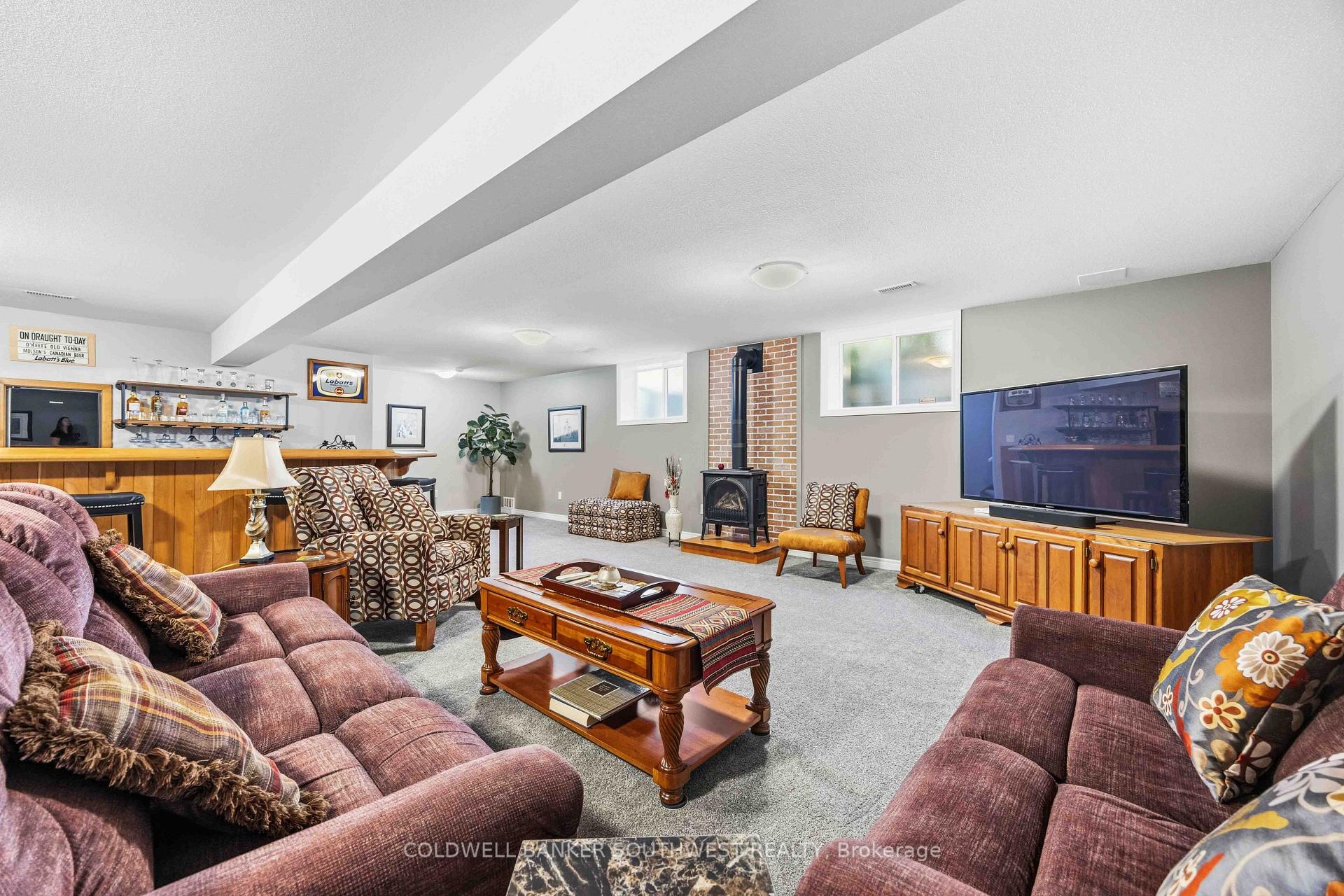Photo 34 of 212 Basquiat Crescent, Sarnia — HOMEH