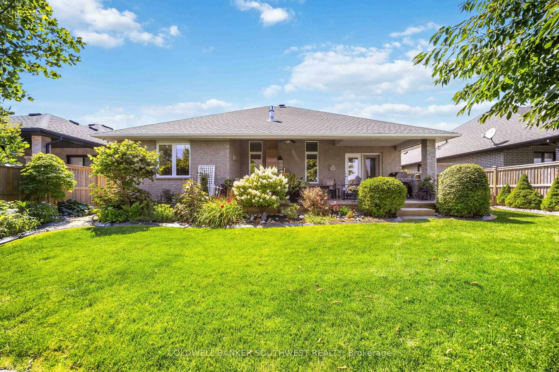 Photo 47 of 212 Basquiat Crescent, Sarnia — HOMEH