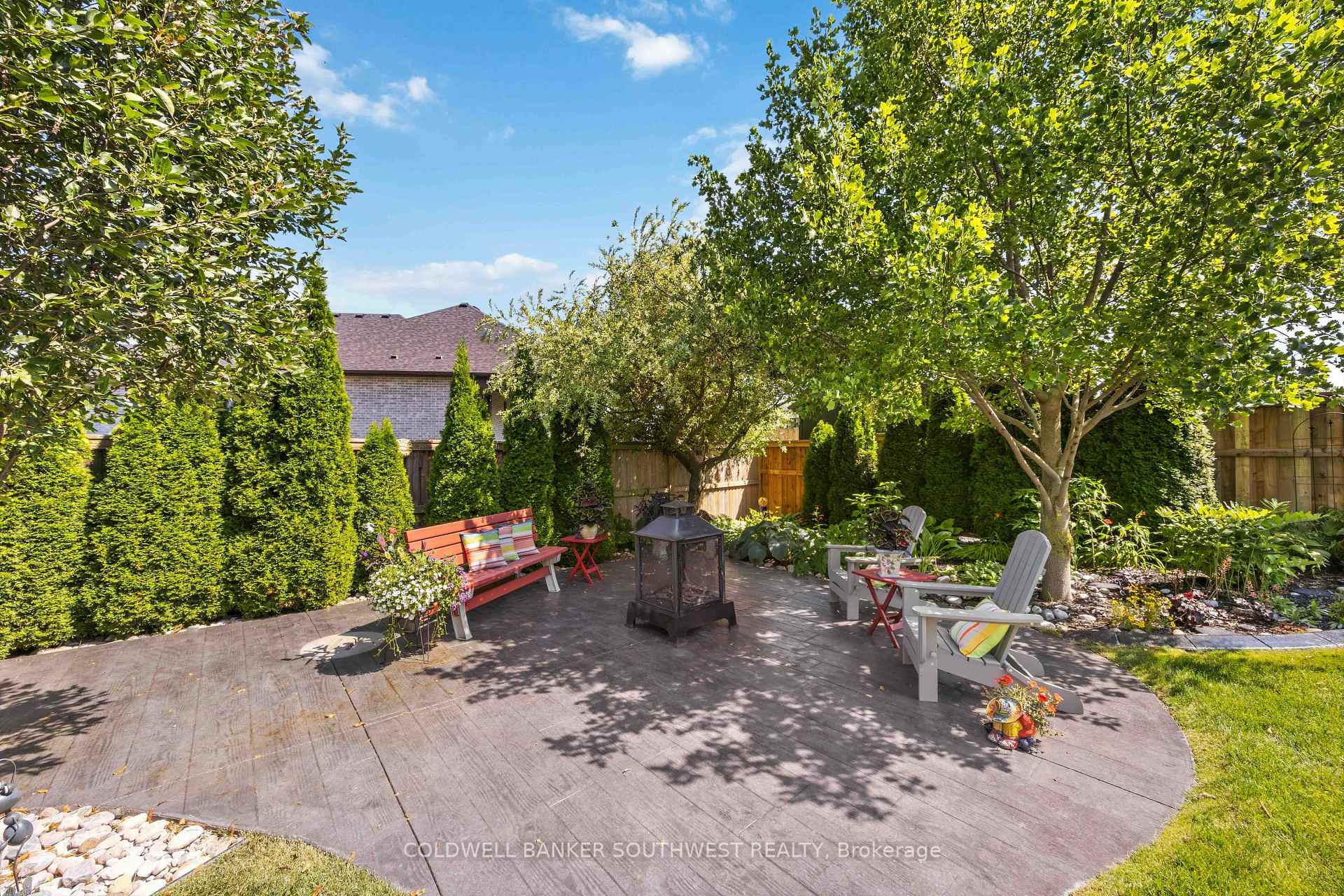 Photo 48 of 212 Basquiat Crescent, Sarnia — HOMEH