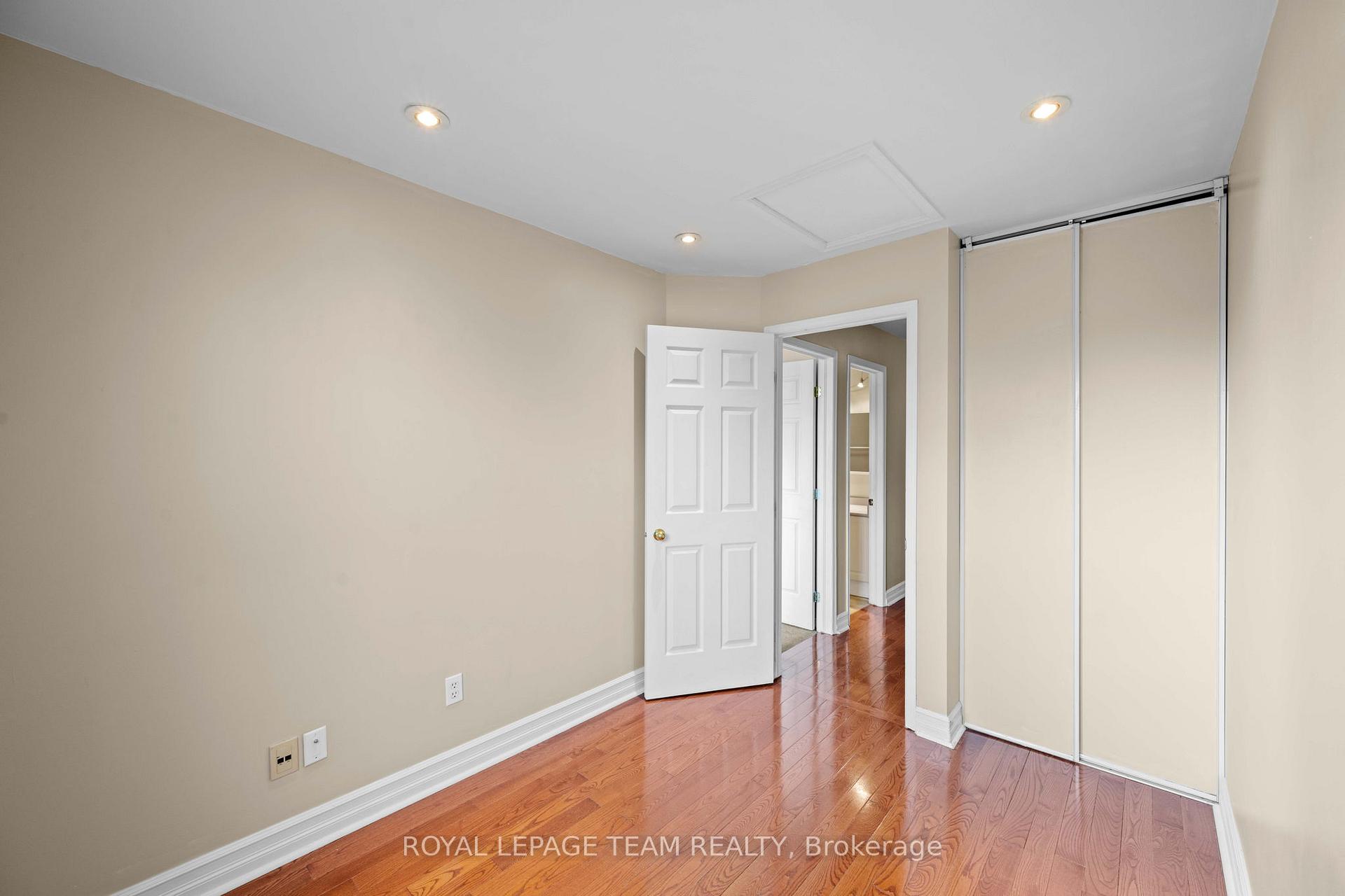 Photo 24 of 91 Thornbury Crescent, Ottawa, Centrepointe — HOMEH