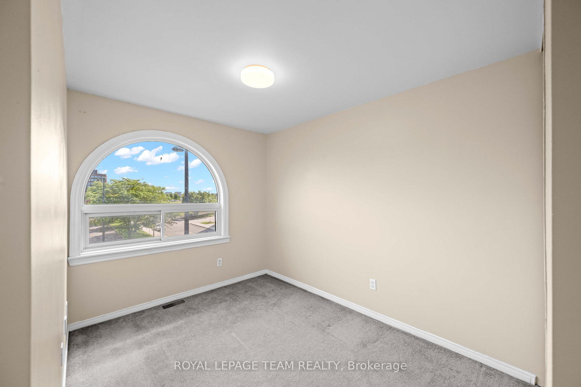 Photo 25 of 91 Thornbury Crescent, Ottawa, Centrepointe — HOMEH