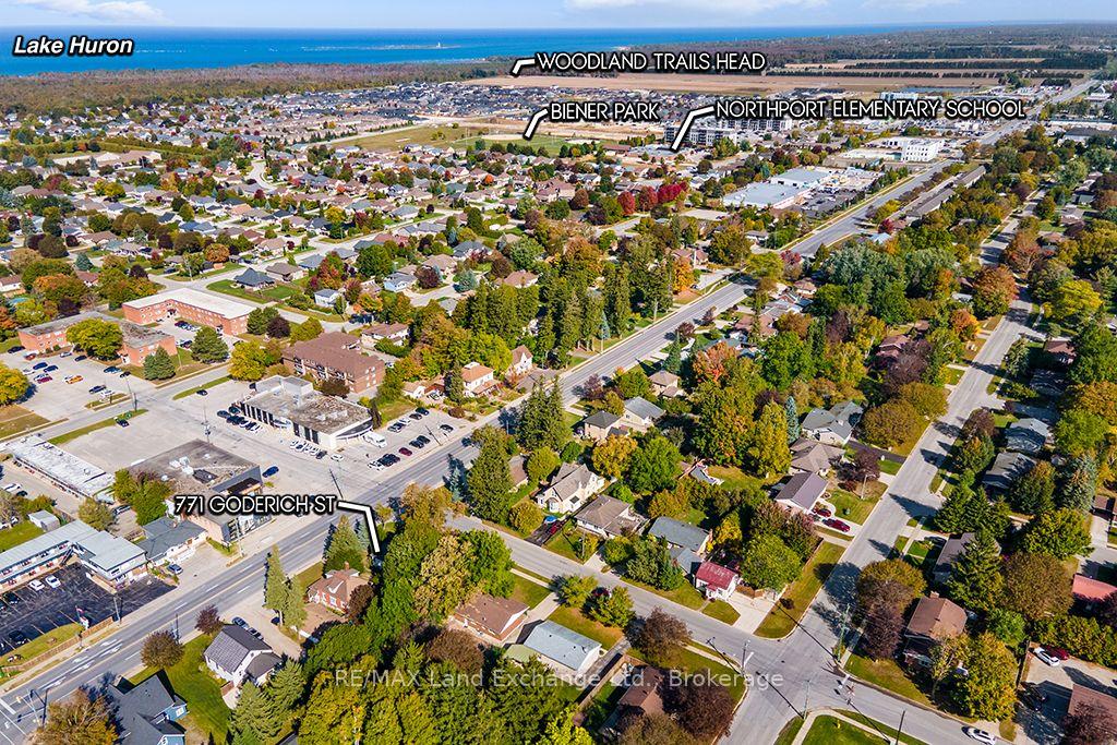 Photo 5 of 771 Goderich Street, Saugeen Shores — HOMEH