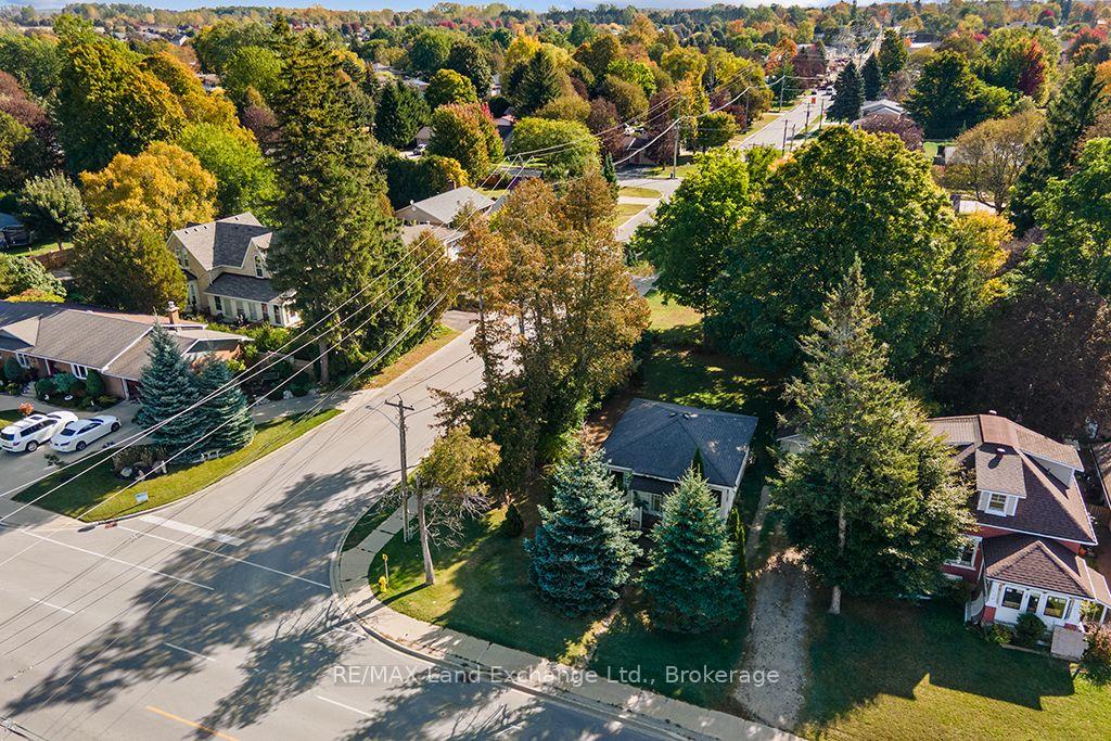 Photo 13 of 771 Goderich Street, Saugeen Shores — HOMEH