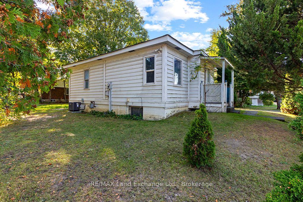 Photo 14 of 771 Goderich Street, Saugeen Shores — HOMEH