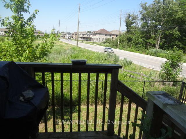 Photo 7 of Unit 17, 8273 Tulip Tree Drive, Niagara Falls, Brown — HOMEH
