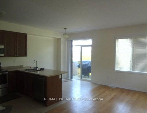 Photo 11 of Unit 17, 8273 Tulip Tree Drive, Niagara Falls, Brown — HOMEH