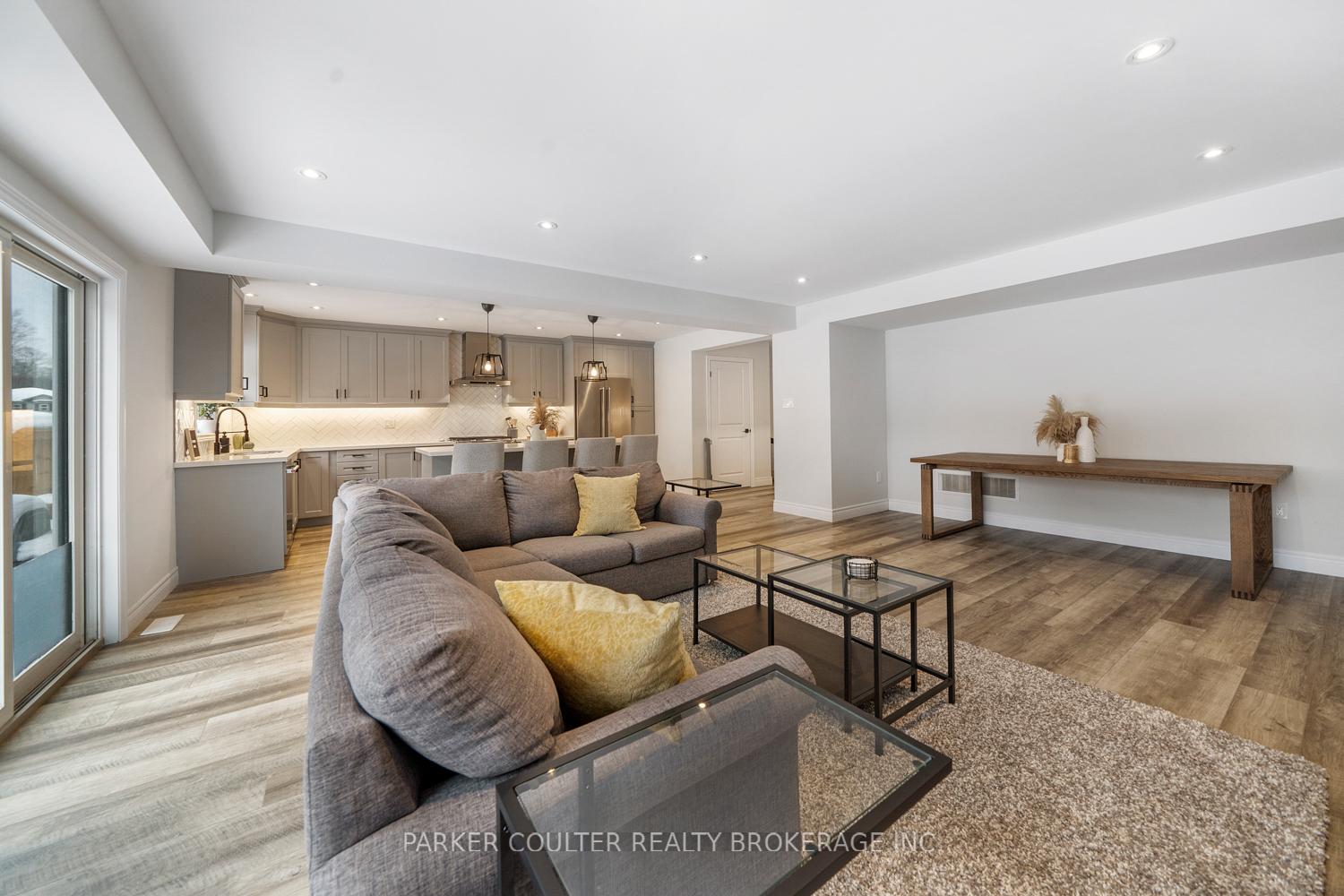 Photo 9 of 255 Wild Rose Drive, Gravenhurst, Muskoka (S) — HOMEH