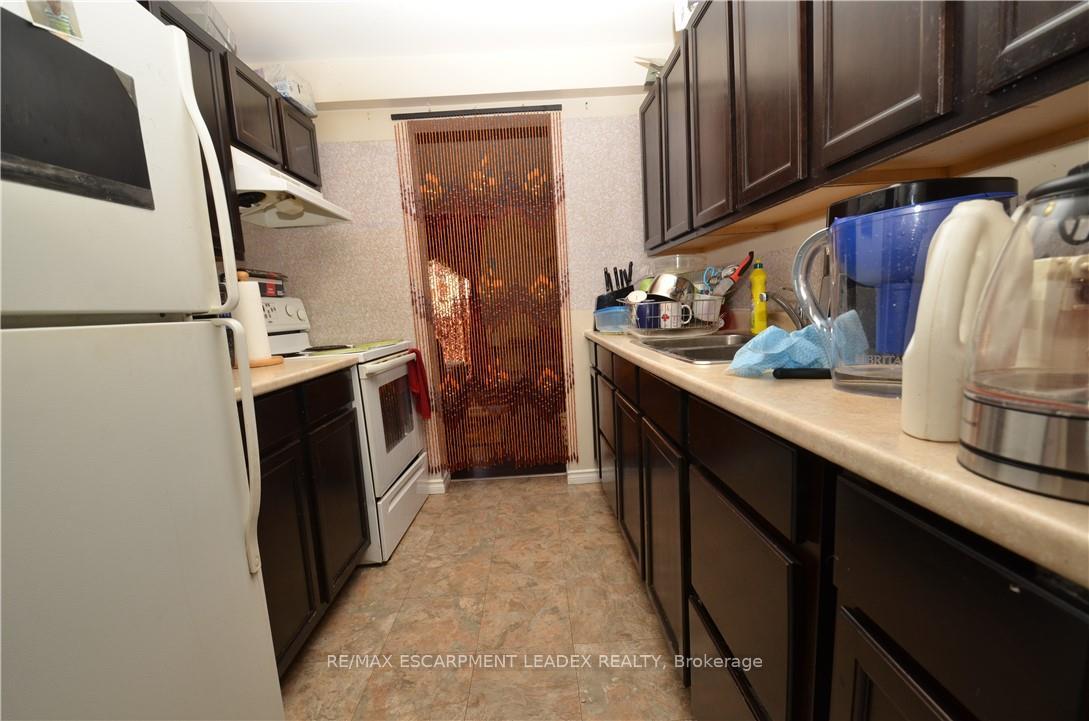 Photo 7 of Unit 23, 490 Grey Street E, Brantford — HOMEH