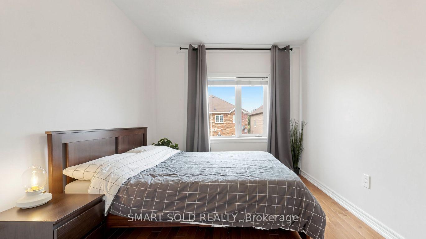 Photo 25 of 6 Kinney Gate, Vaughan, Maple — HOMEH