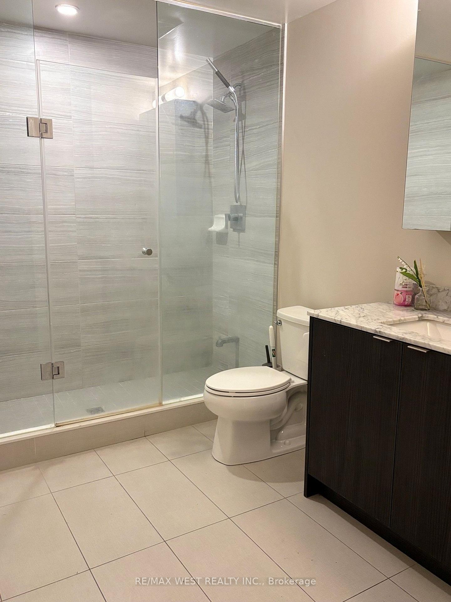 Photo 5 of Unit 418, 100 Eagle Rock Way, Vaughan, Rural Vaughan — HOMEH