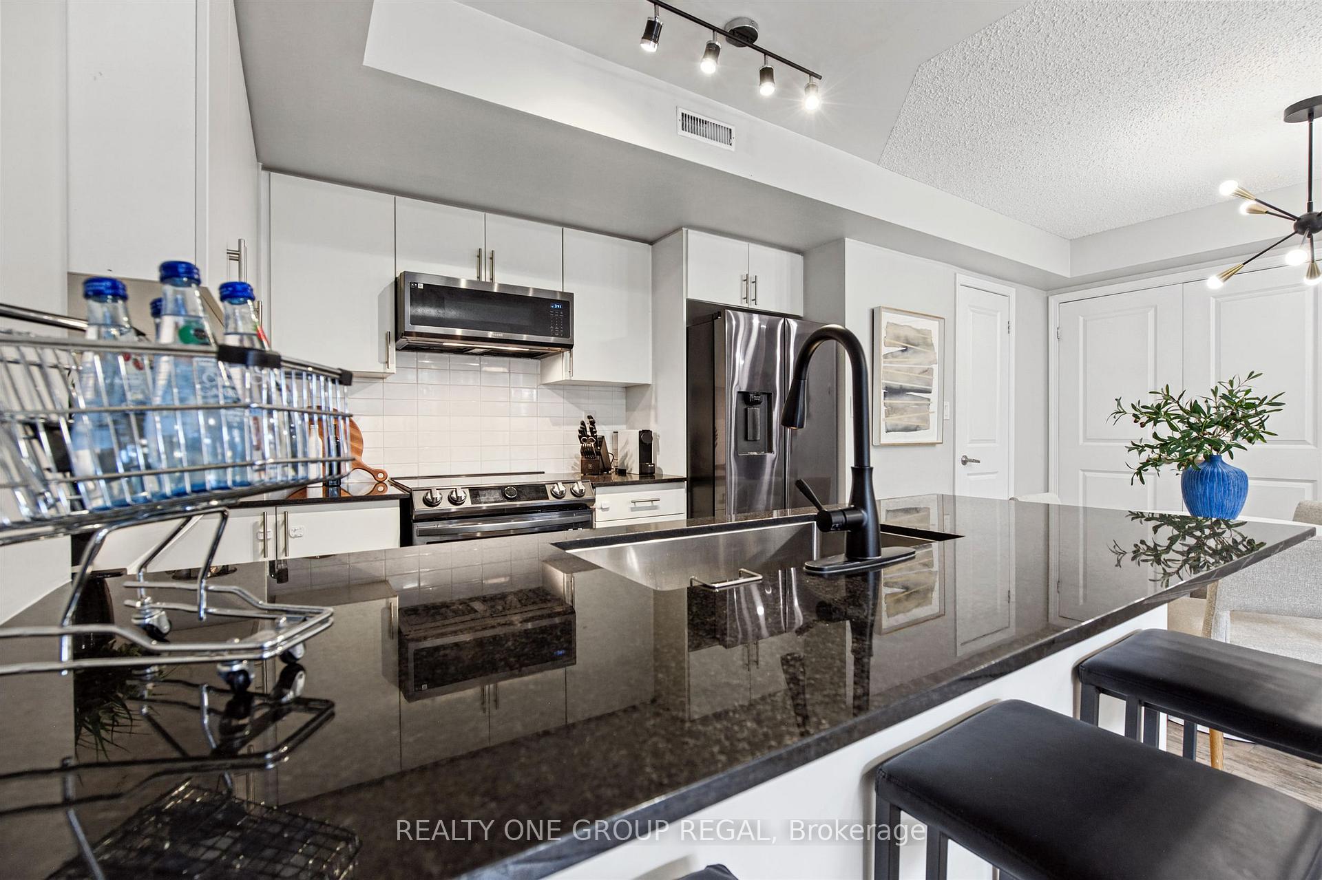 Photo 19 of Unit 155, 6 Foundry Avenue, Toronto, Dovercourt-Wallace Emerson-Junction — HOMEH