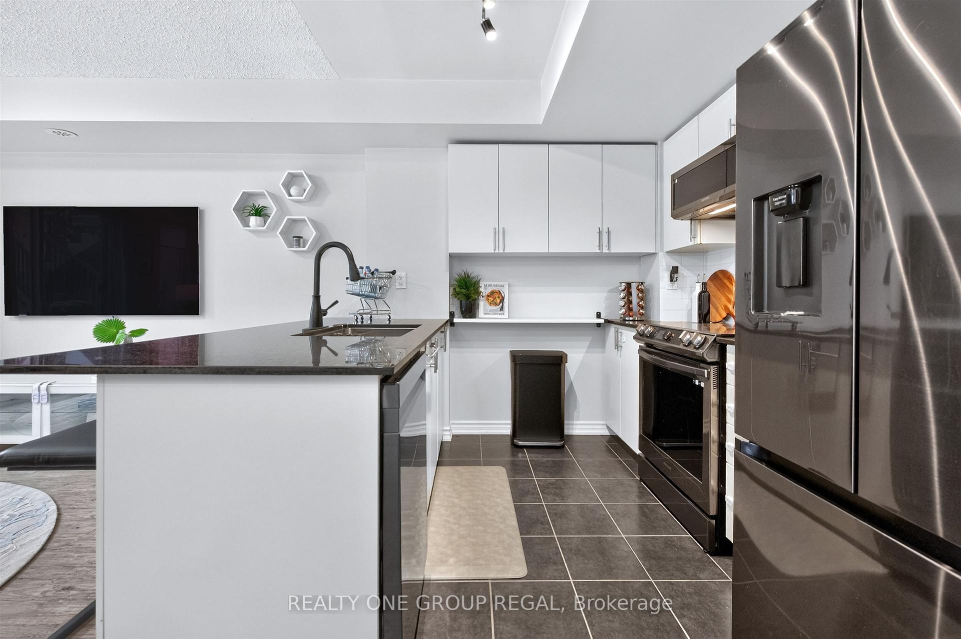 Photo 20 of Unit 155, 6 Foundry Avenue, Toronto, Dovercourt-Wallace Emerson-Junction — HOMEH
