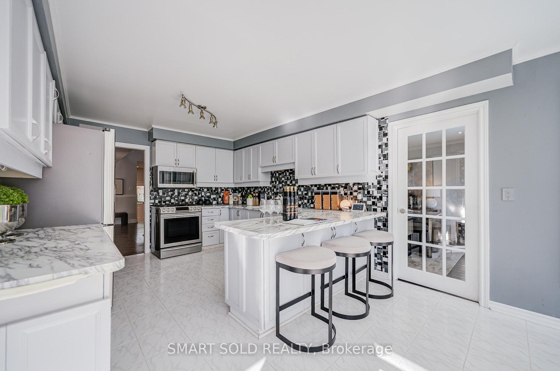 Photo 49 of 350 Kirby Crescent, Newmarket, Glenway Estates — HOMEH