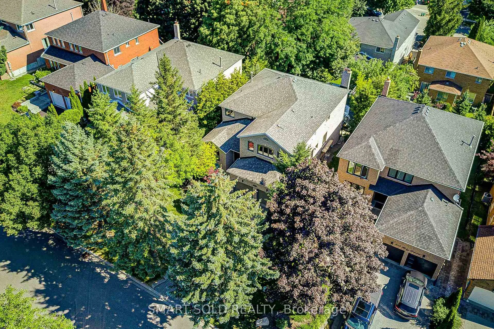 Photo 24 of 350 Kirby Crescent, Newmarket, Glenway Estates — HOMEH