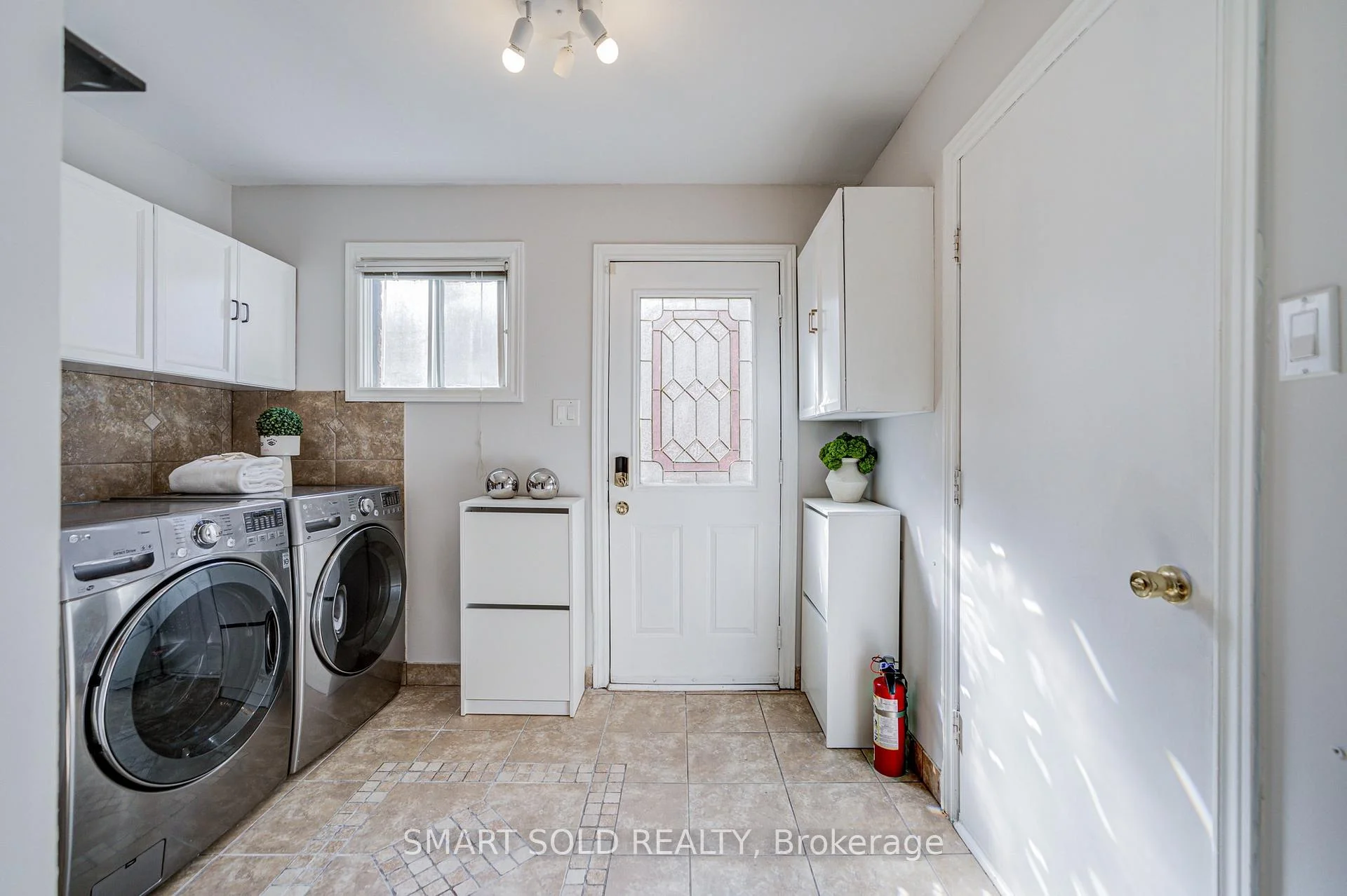 Photo 48 of 350 Kirby Crescent, Newmarket, Glenway Estates — HOMEH